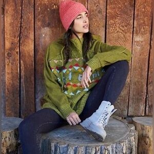 NEW FREE PEOPLE Powder Bunny Knit Sweatshirt